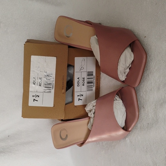 Journee Collection Shoes - Journee Collection Dola Rose Open-Toe Slide Sandals - Rose
